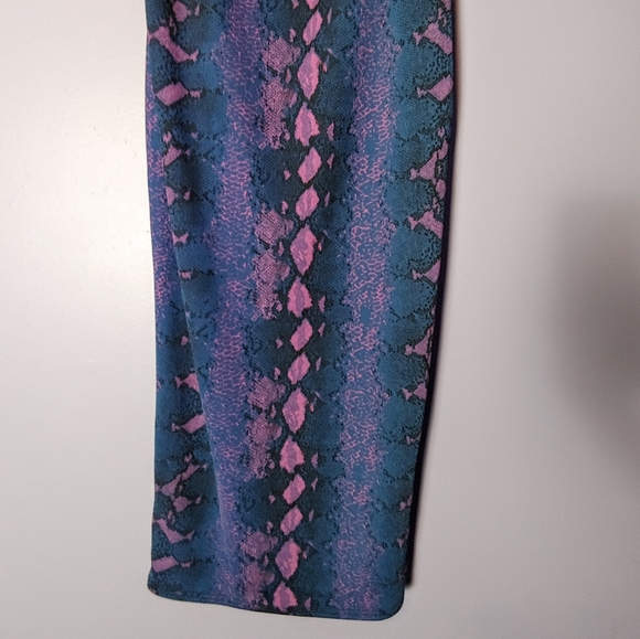 NWT Missguided blue snake bodycon midi dress - Picture 4 of 5